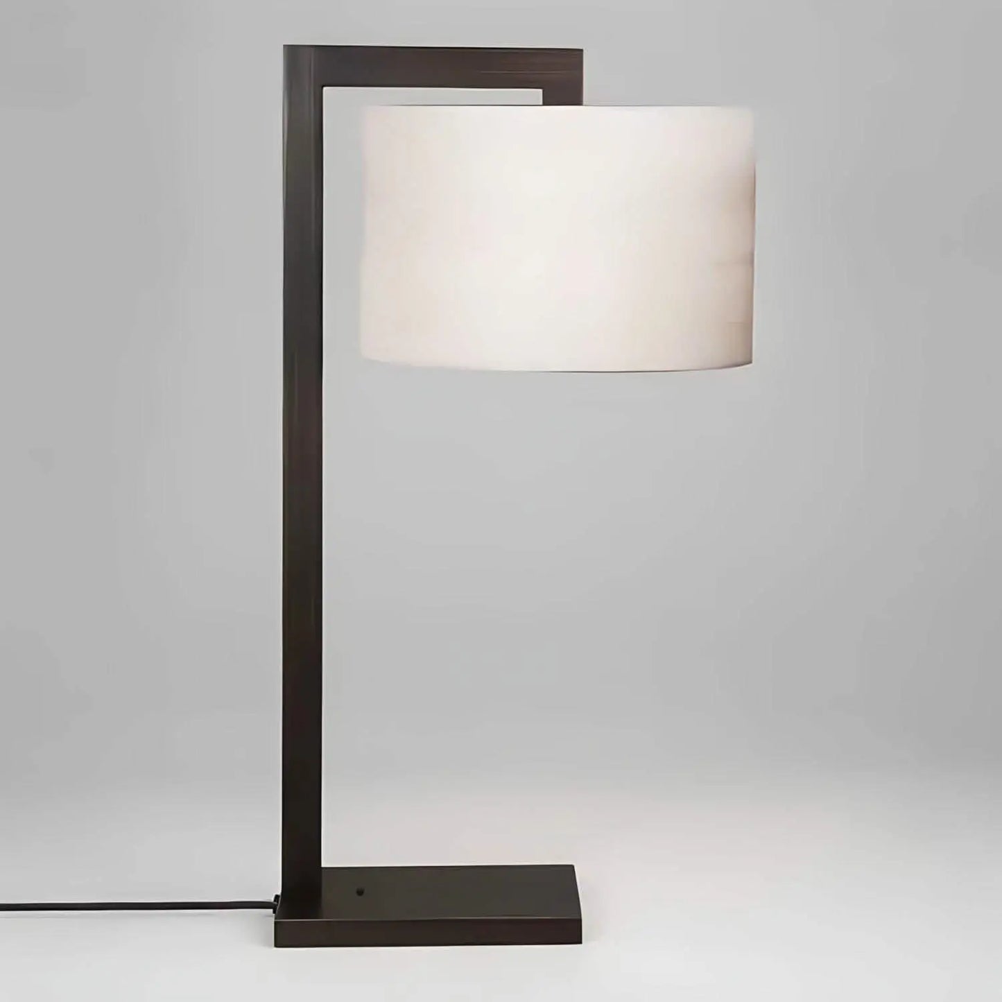 أباجورة ترابيزة 28*25*57 سم - YLG122 Y-Lights