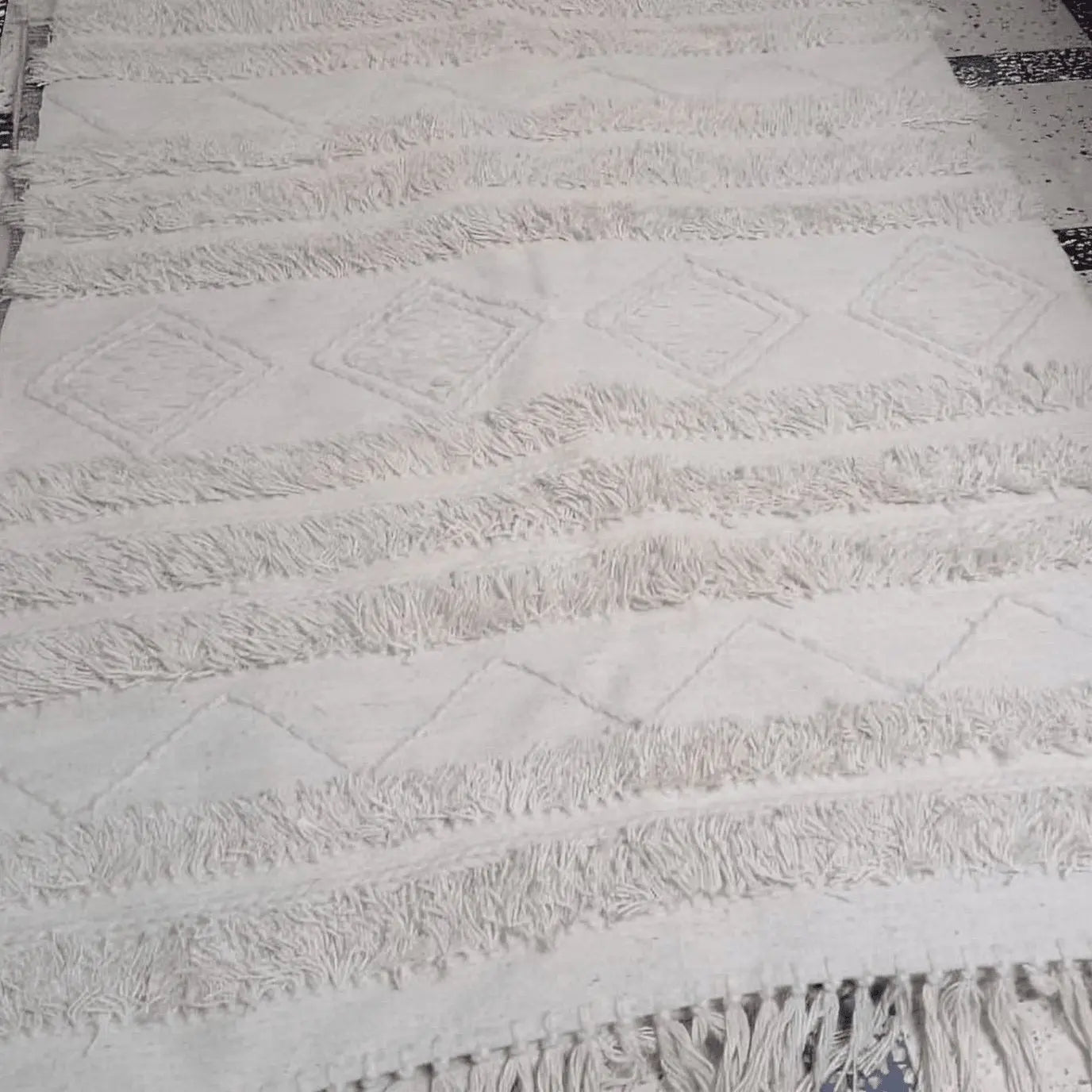 سجادة صوف لون ابيض 100*200 سم - LUS88 - Homix