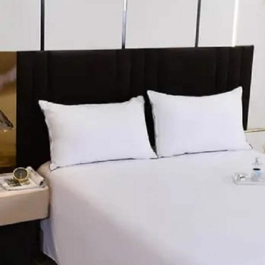 طقم ملاية سرير مايكروفايبر، 220*180 سم - أبيض