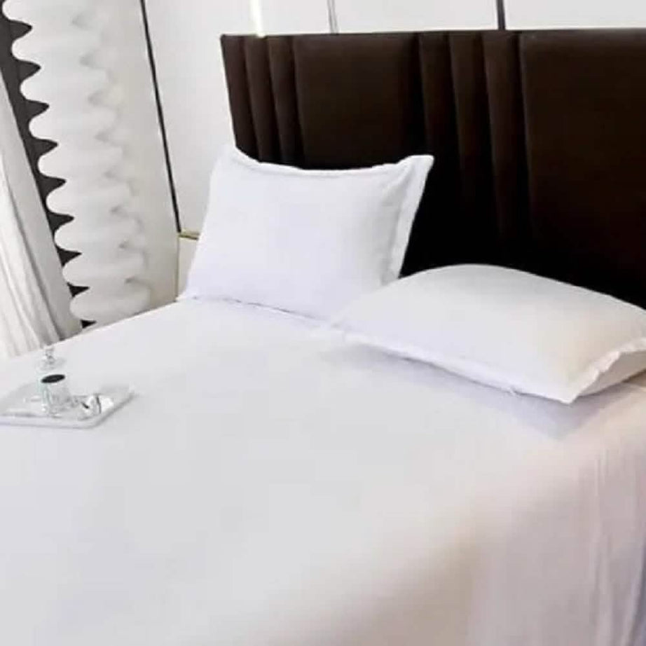 طقم ملاية سرير مايكروفايبر، 240*220 سم - أبيض