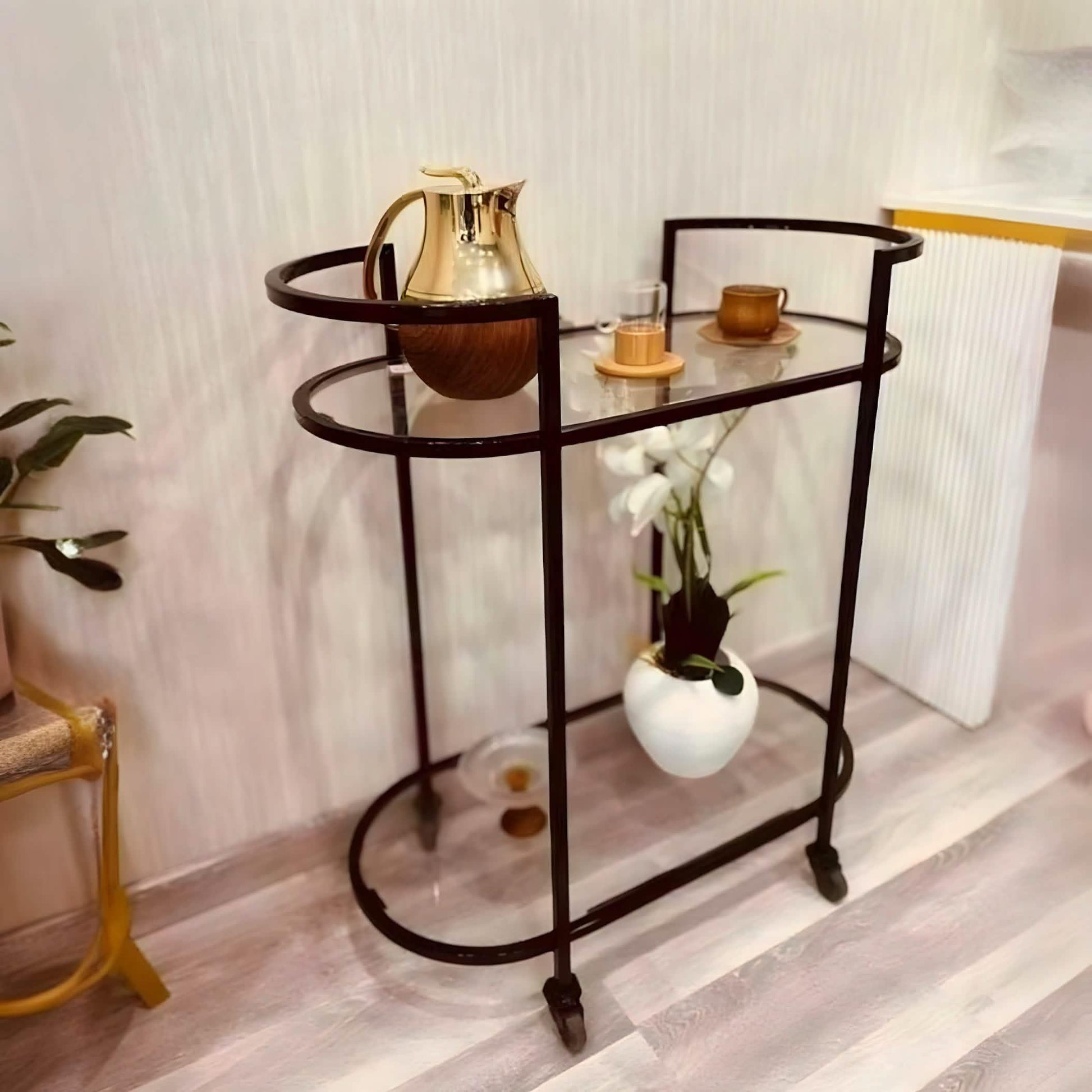 ترابيزة جانبية معدن بسطح زجاج، 75*40*85 سم