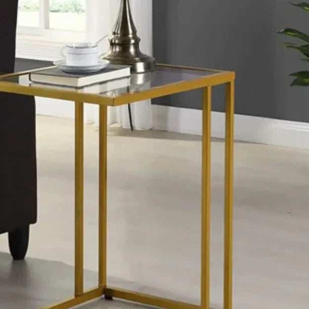 ترابيزة جانبية بإطار ذهبي وسطح زجاجي بمقاسات 40*45*50 سم لتزيين الغرف والأركان