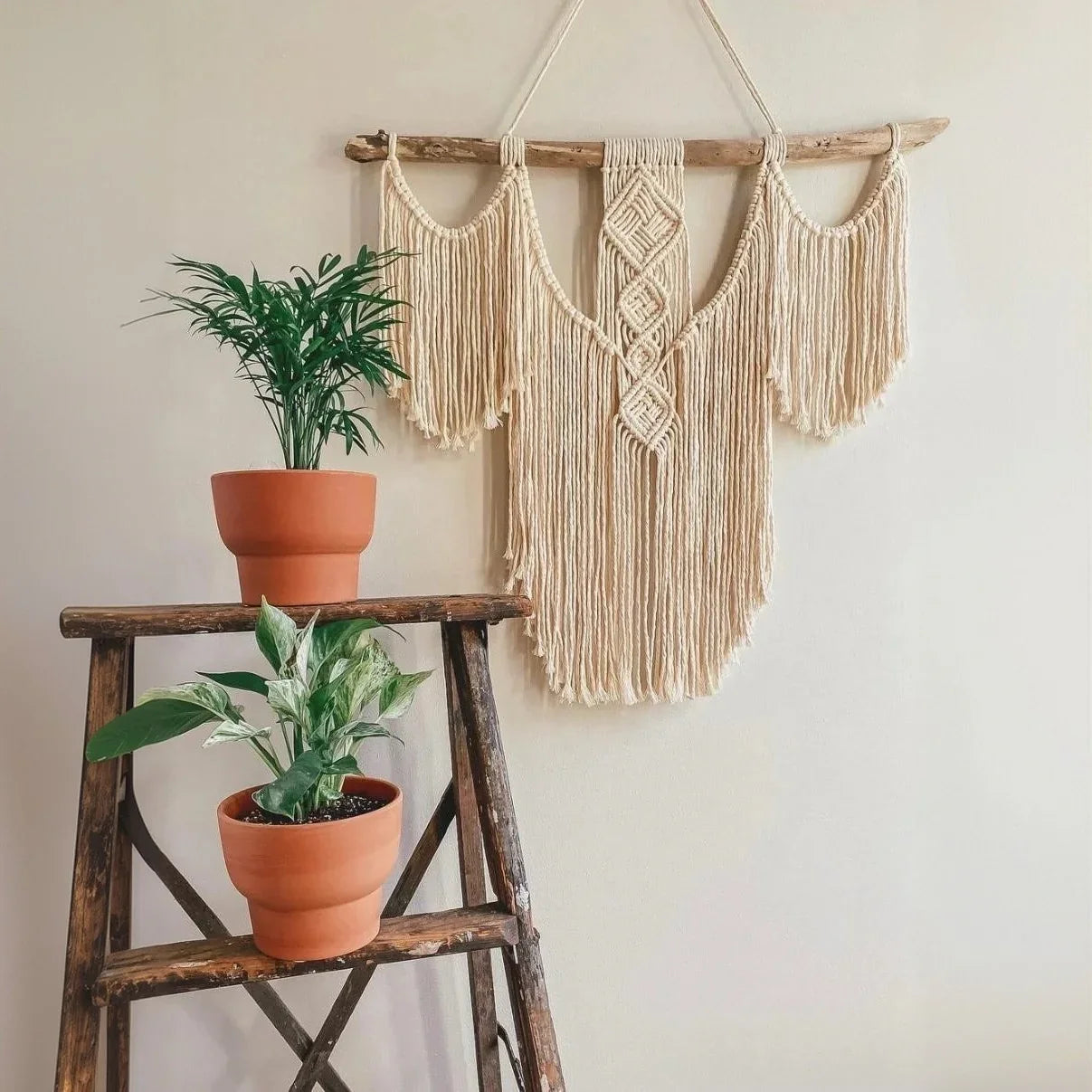 مكرمية حائط خشب طبيعي وقطن، 90*90 سم