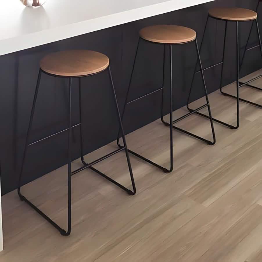 كرسي بار ستيل و ام دي اف، 40*40*70 سم