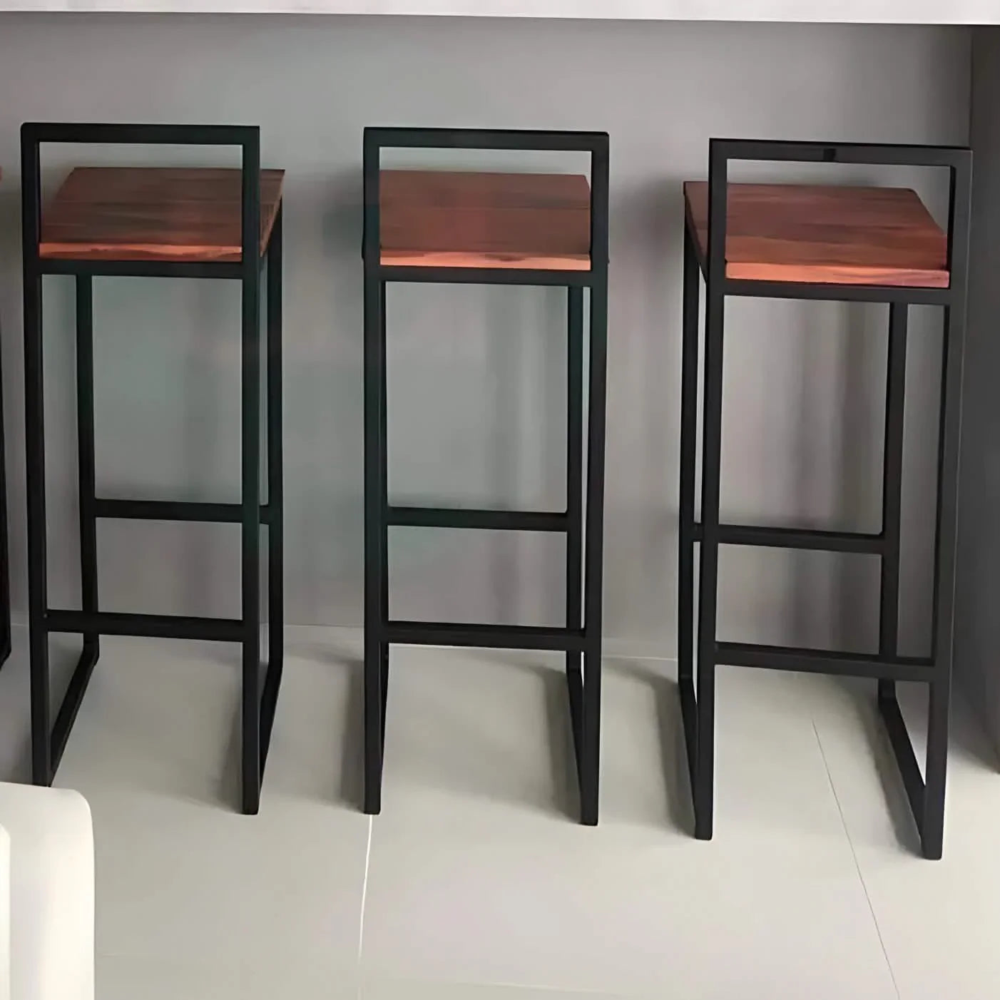 كرسي بار ستيل و ام دي اف، 35*35*90 سم