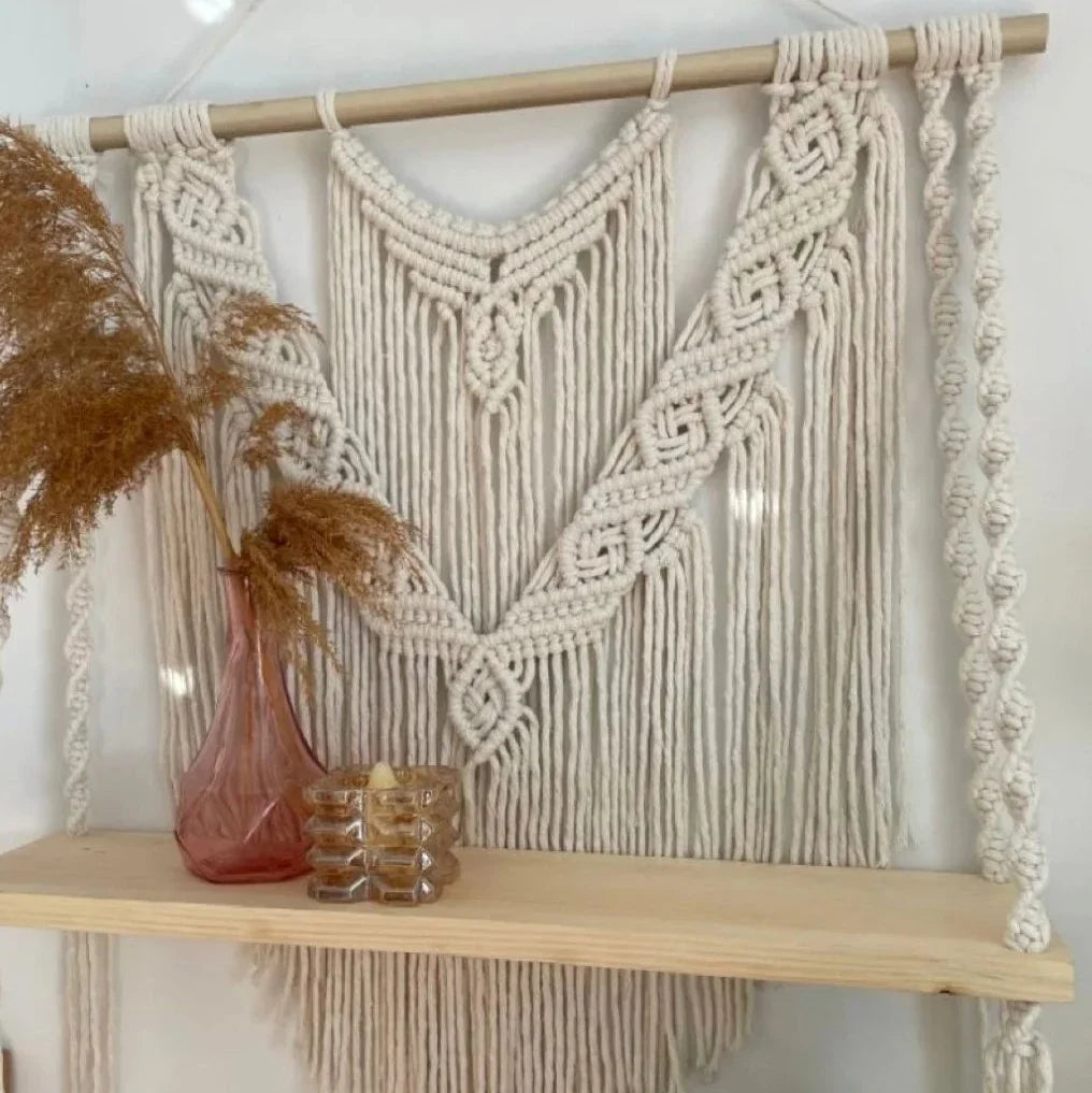 رف مكرمية حائط خشب طبيعي وقطن، 65*70 سم