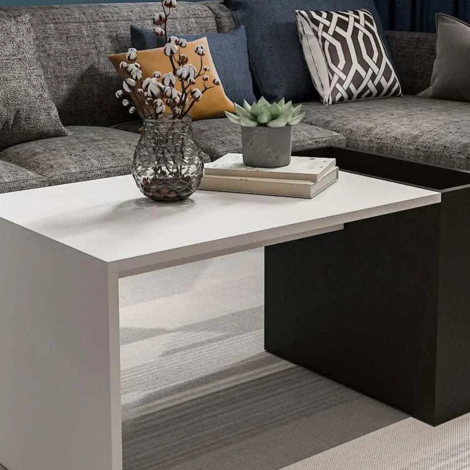 ترابيزة قهوة ام دي اف باللونين الأبيض والأسود بتصميم حديث وبسيط بأبعاد 90x50x45 سم
