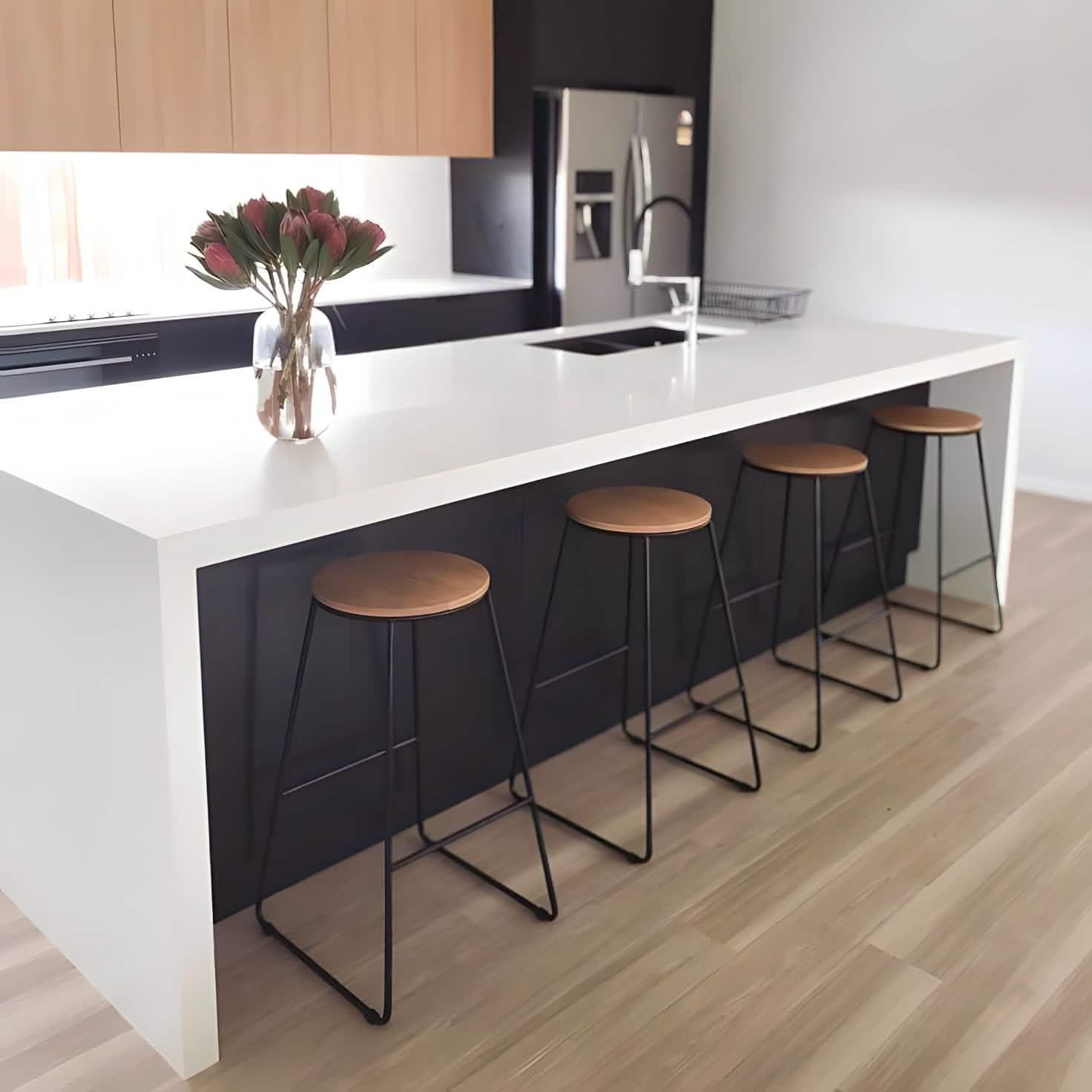 كرسي بار ستيل و ام دي اف، 40*40*70 سم