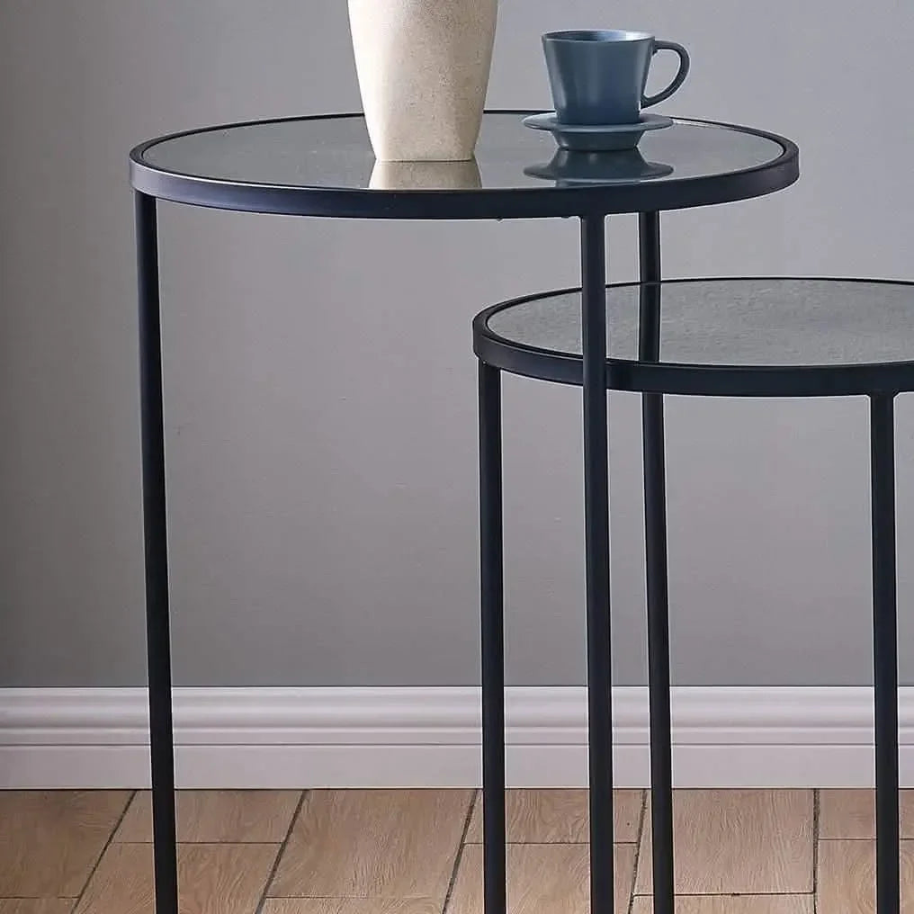 تسوق الأن من هومكس  ترابيزات جانبية معدن بسطح زجاج - CH381 بأفضل سعر وأفضل جودة 