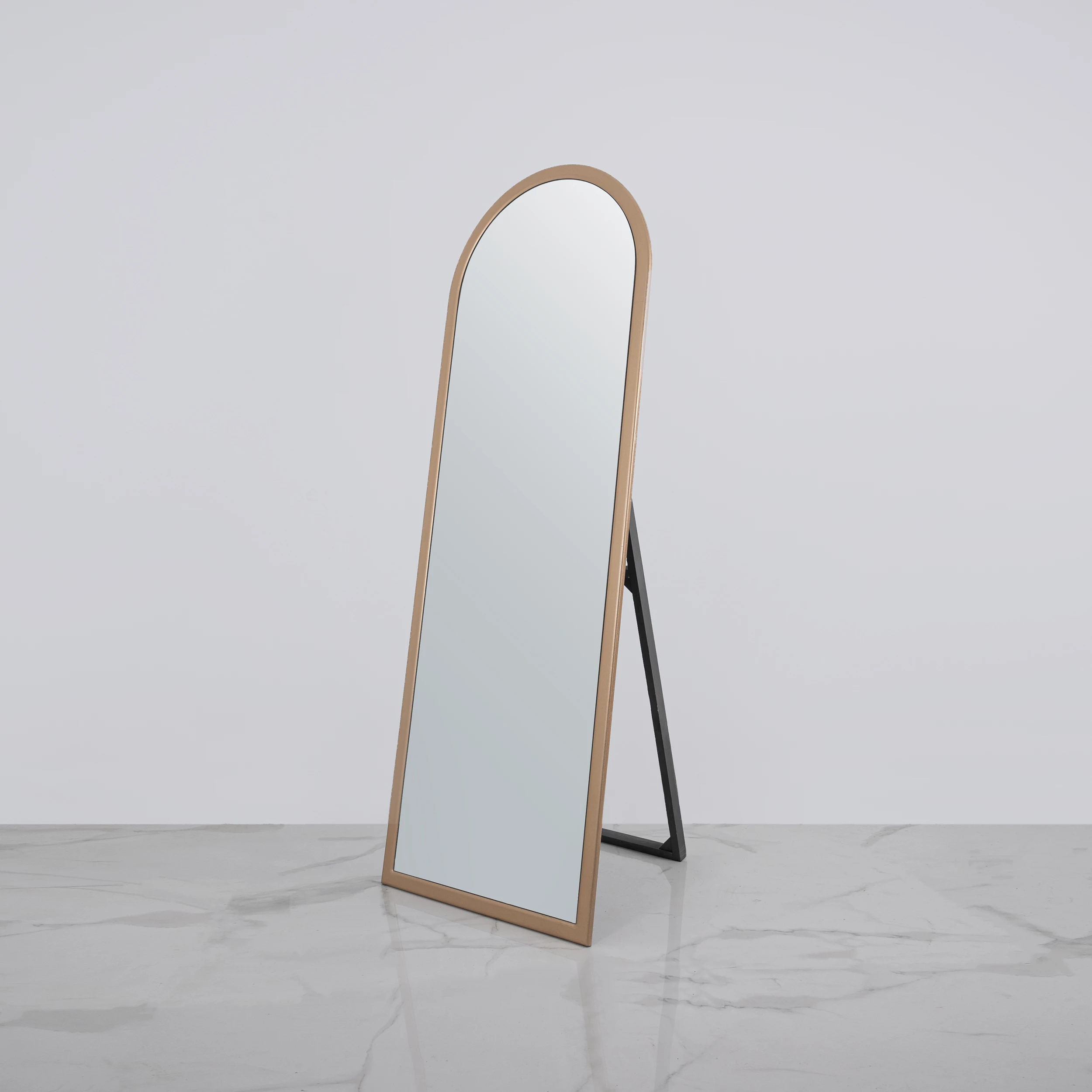 مرايا ارشيد استاند خشب ام دي اف، 60*170 سم - ذهبي