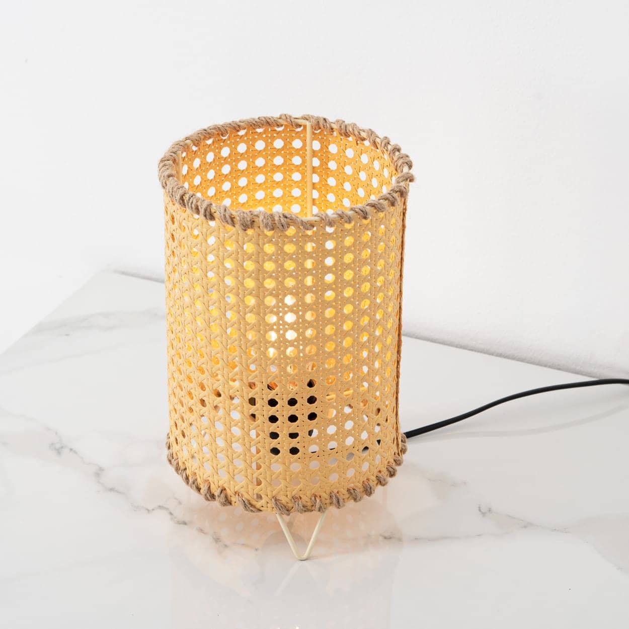 أباجورة راتان، 16*22 سم