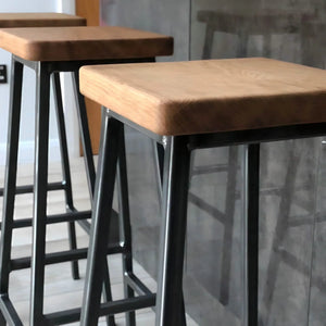 كرسي بار اسود*بني فاتح 30*30*75سم - ROW3 Iron Wood