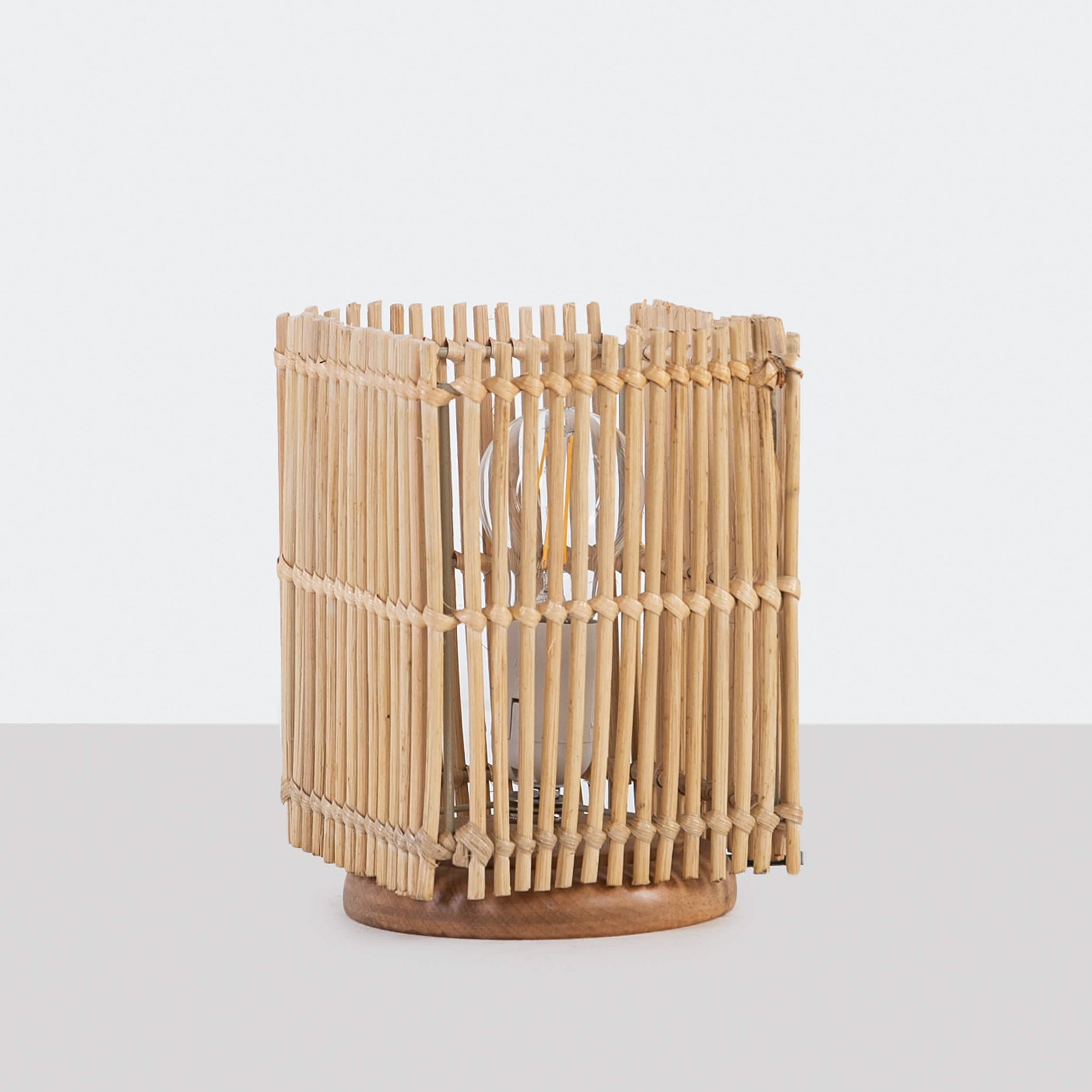 أباجورة خيزران، 15*25 سم