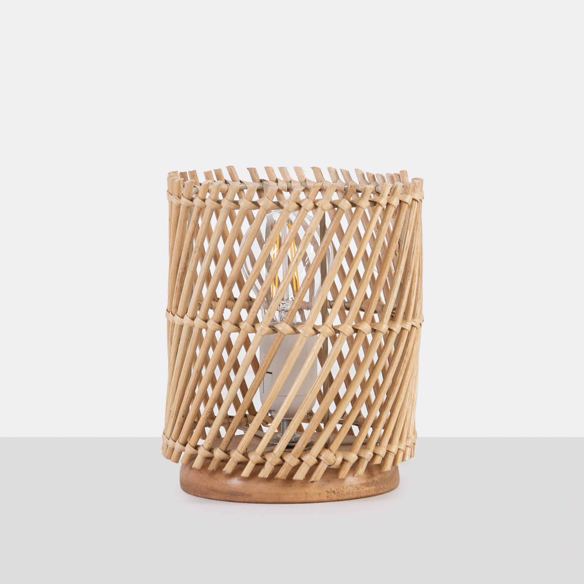 أباجورة خيزران، 15*25 سم