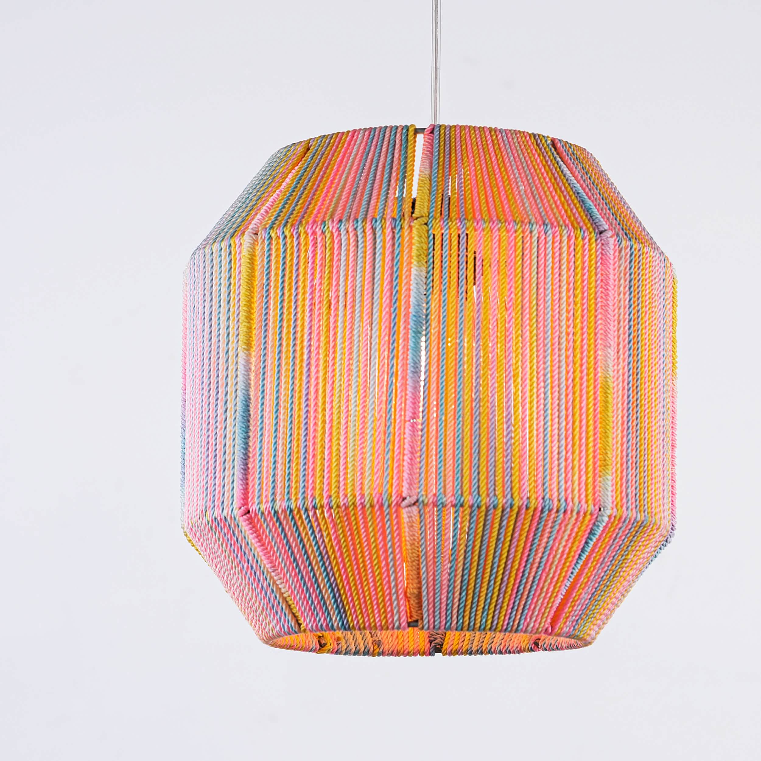 نجفة مكرمية، 25*75 سم